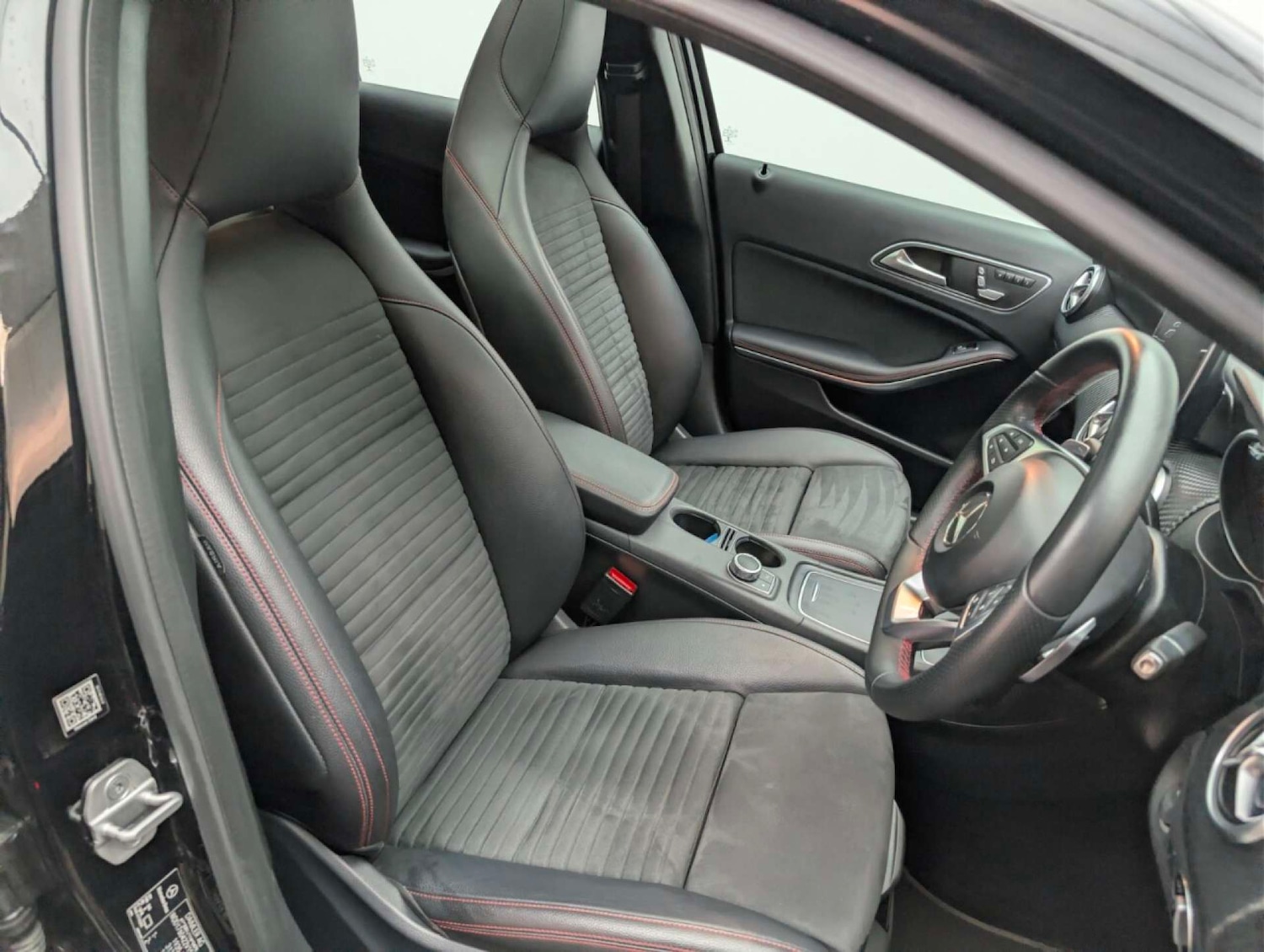 Used Mercedes-Benz A-Class 2016 for sale - 77766910: Photo 11