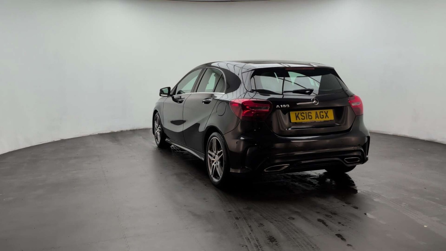 Used Mercedes-Benz A-Class 2016 for sale - 77766910: Photo 2