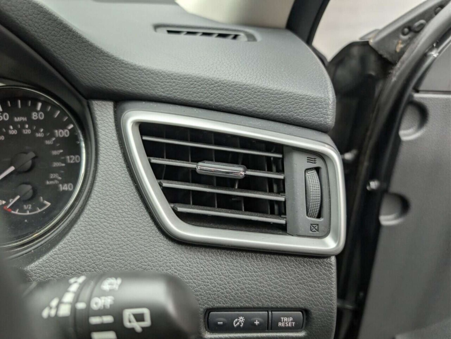 Used Nissan X-Trail 2017 for sale - 77714227: Photo 18