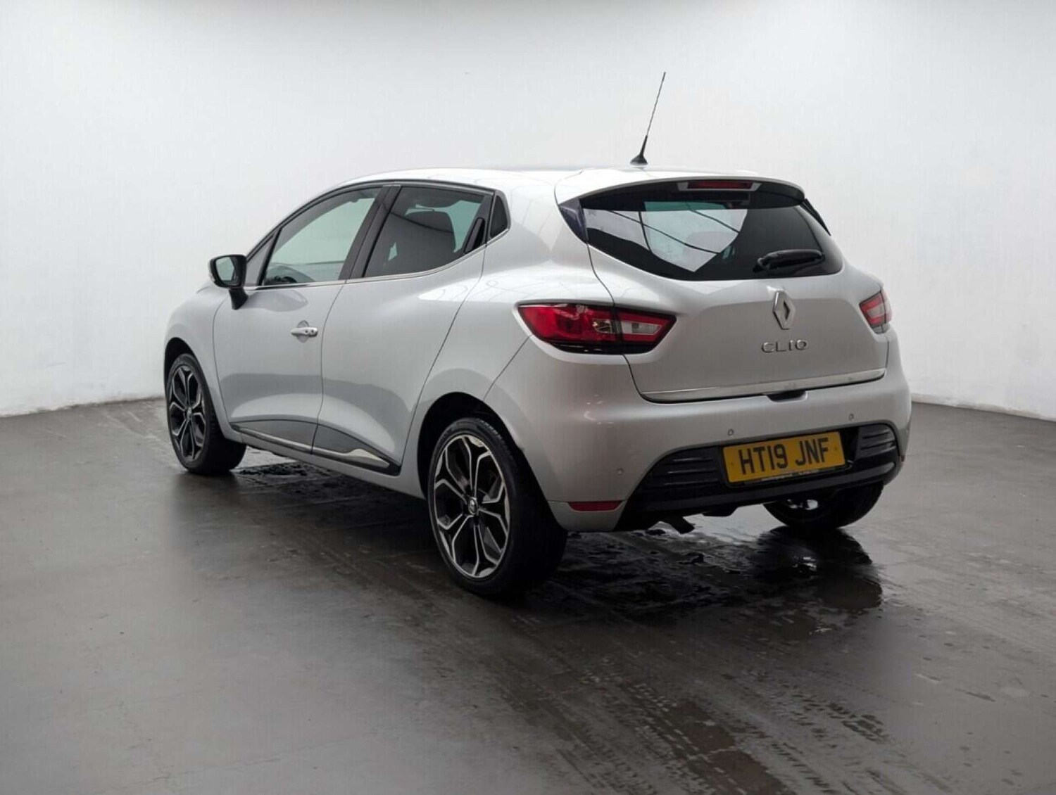 Used Renault Clio 2019 for sale - 77714368: Photo 17