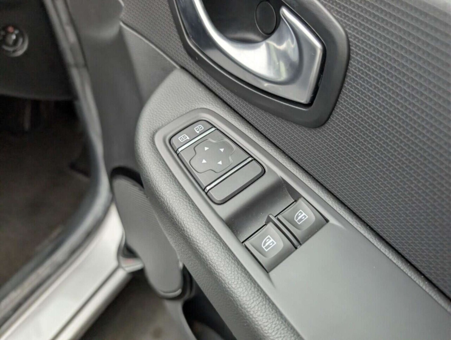 Used Renault Clio 2019 for sale - 77714368: Photo 29