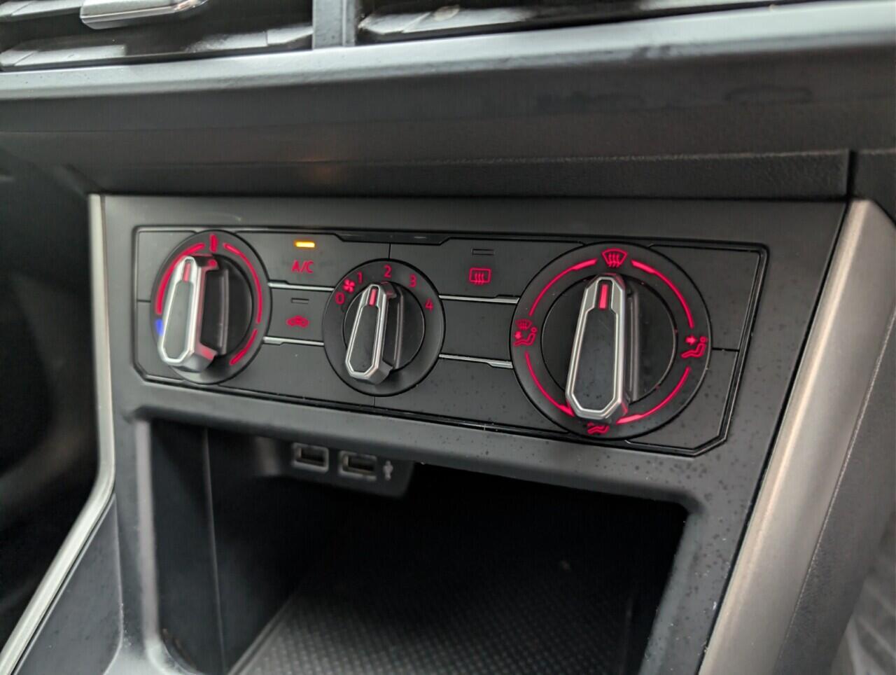 Used Volkswagen Polo 2020 for sale - 76743523: Photo 15