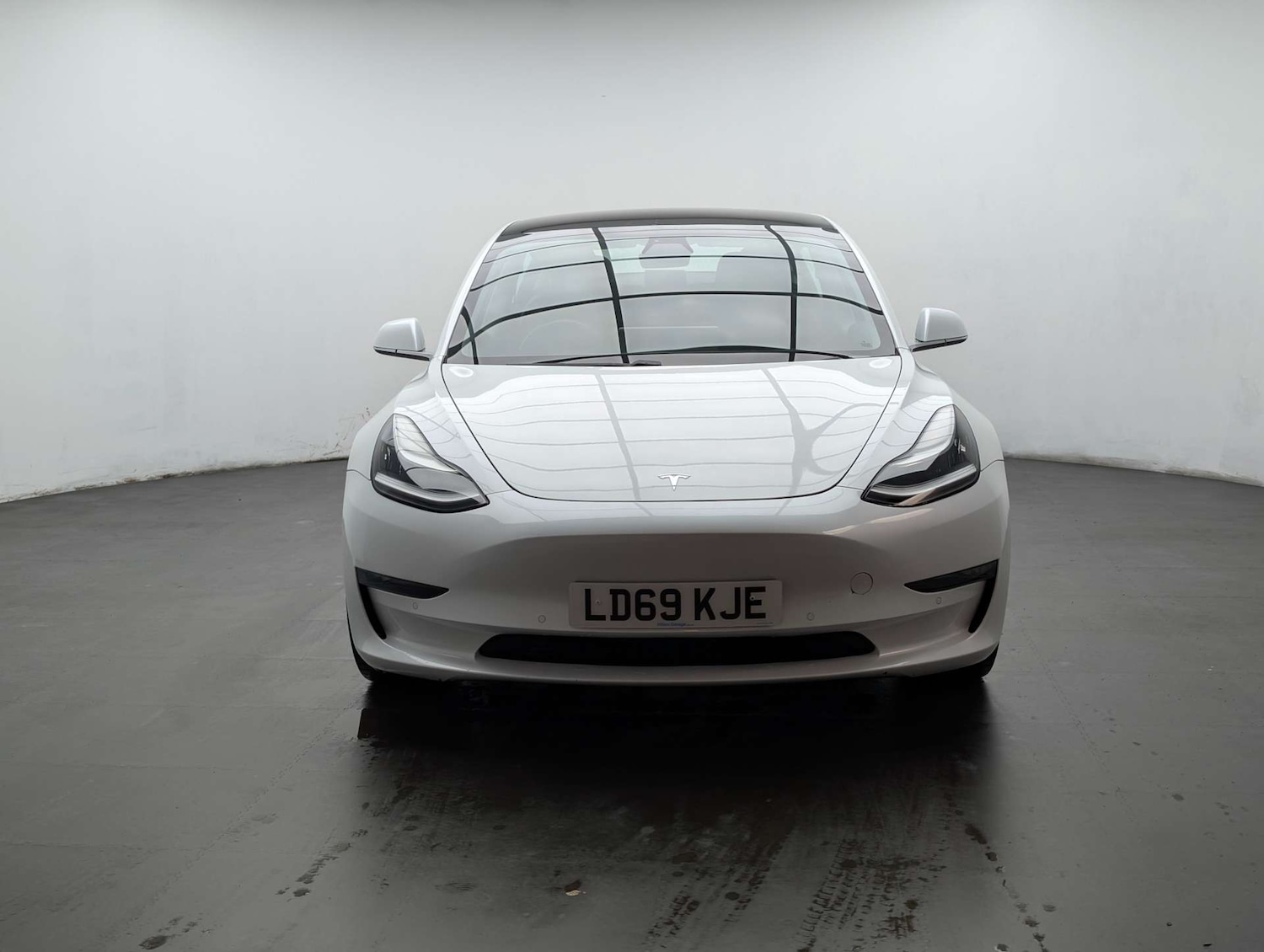 Used Tesla Model 3 2019 for sale - 77803677: Photo 3