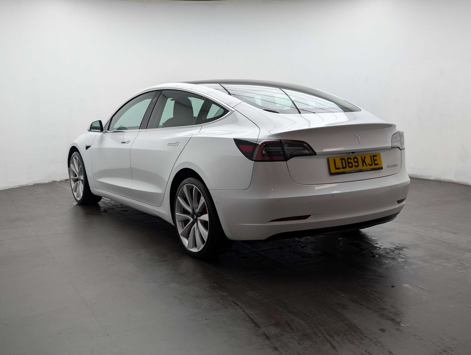 Used Tesla Model 3 2019 for sale - 77803677: Photo 6