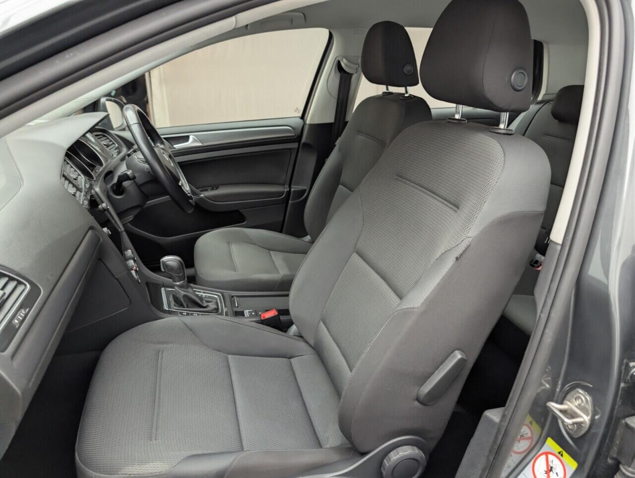 Used Volkswagen Golf 2018 for sale - 76645509: Photo 28