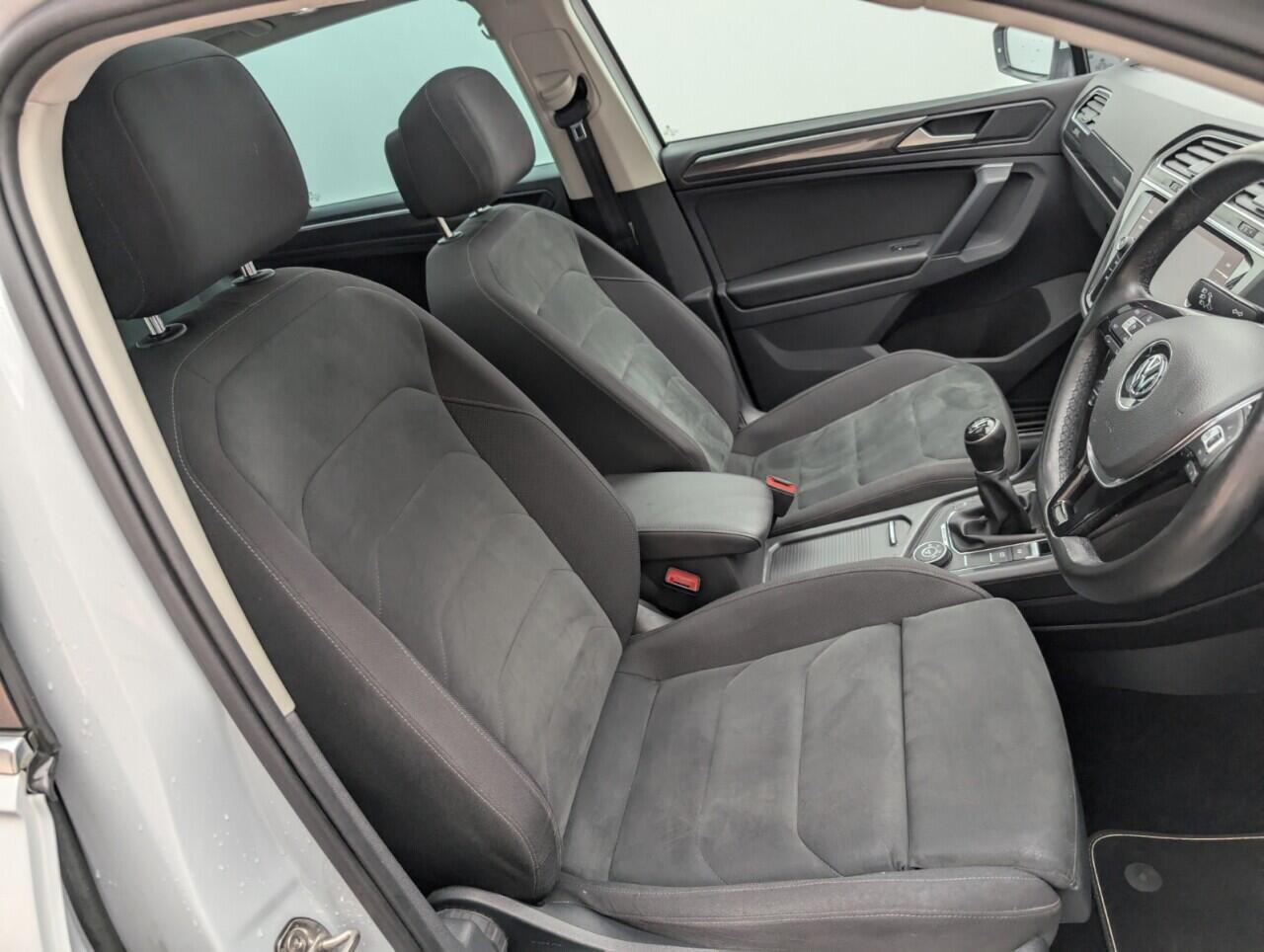 Used Volkswagen Tiguan 2018 for sale - 76424373: Photo 12