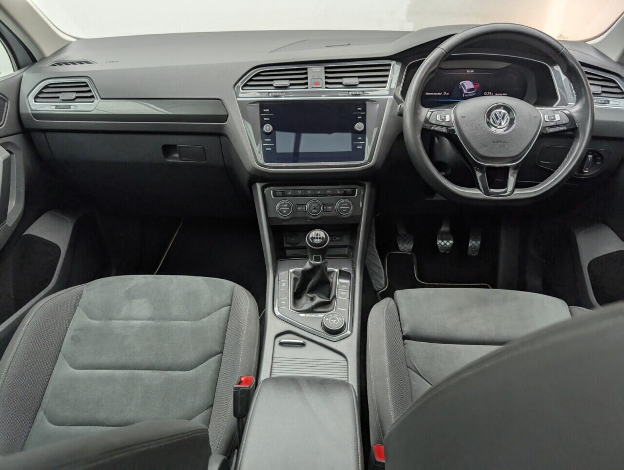 Used Volkswagen Tiguan 2018 for sale - 76424373: Photo 25