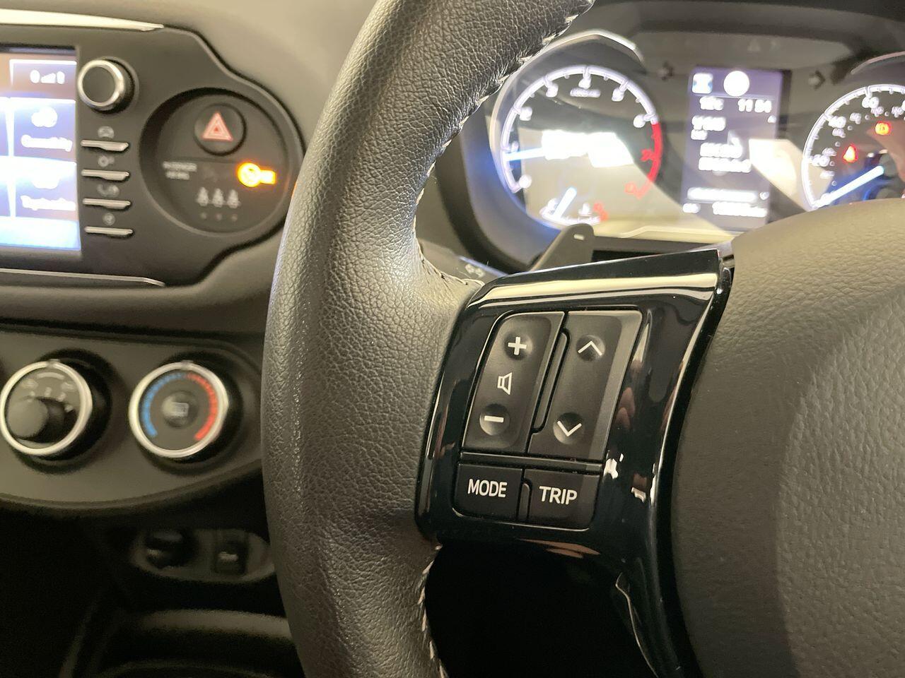 Used Toyota Yaris 2019 for sale - 76425641: Photo 32