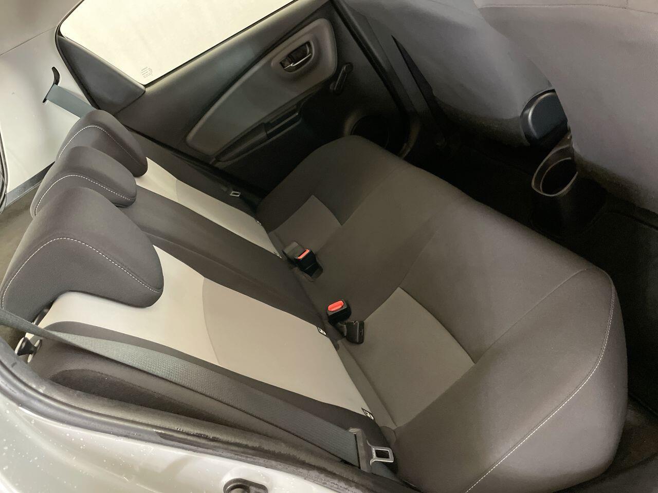 Used Toyota Yaris 2019 for sale - 76425641: Photo 38