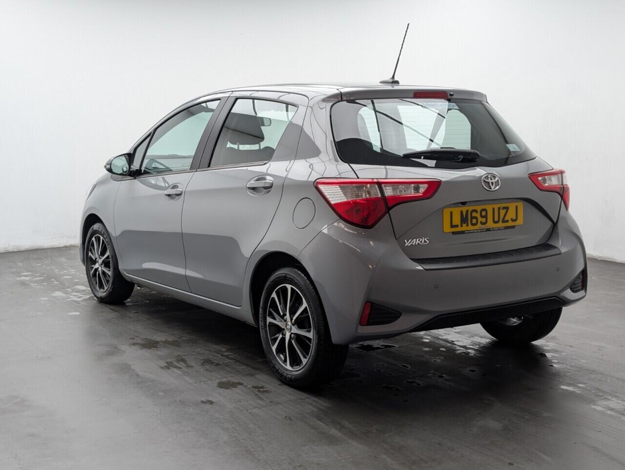 Used Toyota Yaris 2019 for sale - 76425641: Photo 49