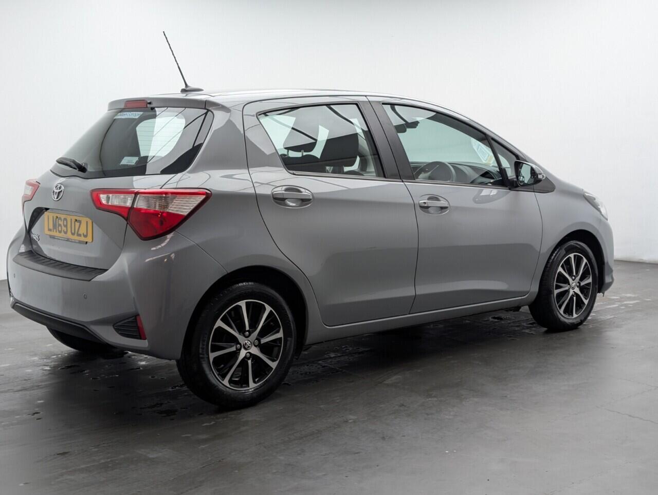 Used Toyota Yaris 2019 for sale - 76425641: Photo 51