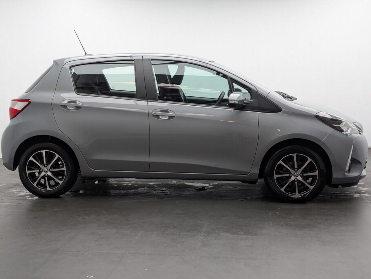 Used Toyota Yaris 2019 for sale - 76425641: Photo 52