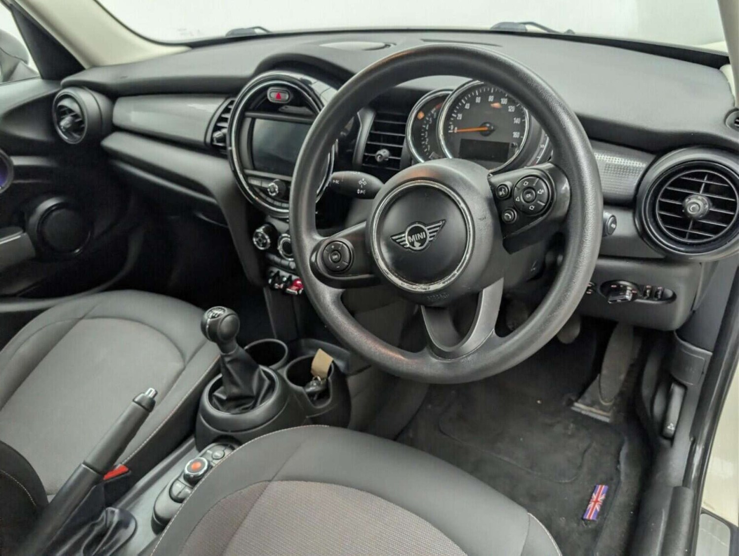 Used MINI Hatch 2019 for sale - 77713101: Photo 11