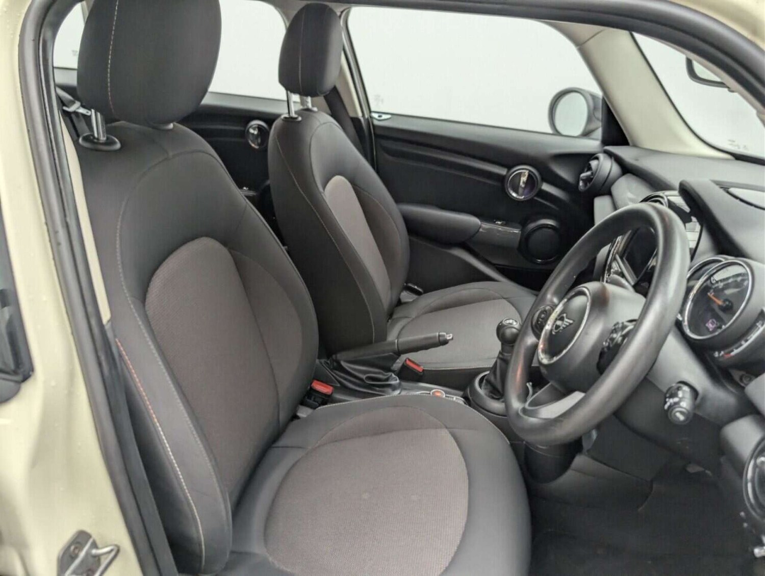 Used MINI Hatch 2019 for sale - 77713101: Photo 12