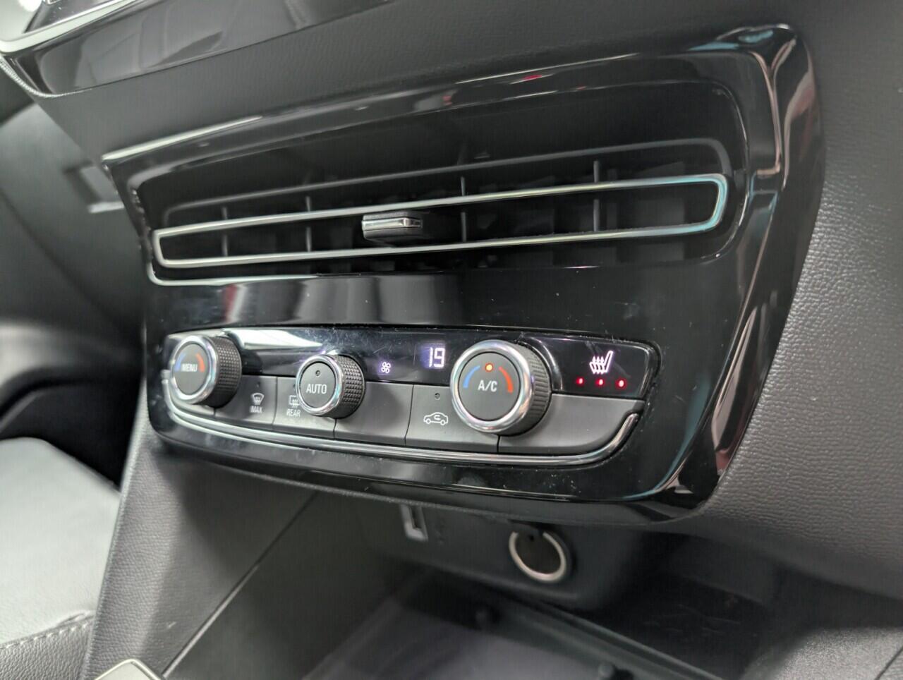 Used Vauxhall Mokka Electric 2022 for sale - 76422540: Photo 16