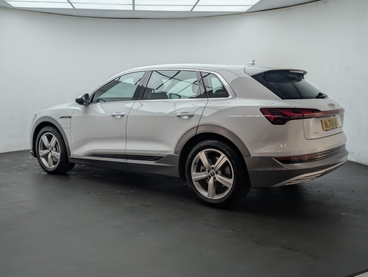 Used Audi e-tron 2021 for sale - 76425743: Photo 6