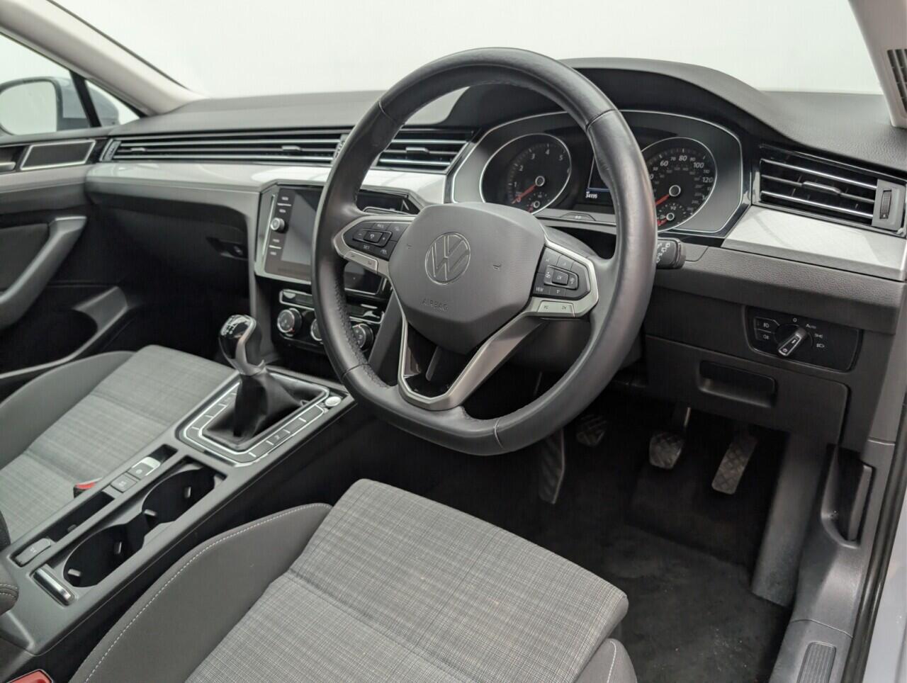 Used Volkswagen Passat 2022 for sale - 76537667: Photo 11