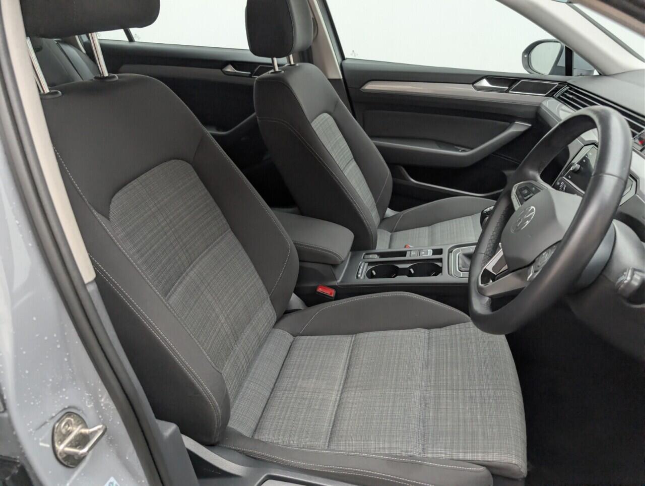 Used Volkswagen Passat 2022 for sale - 76537667: Photo 12