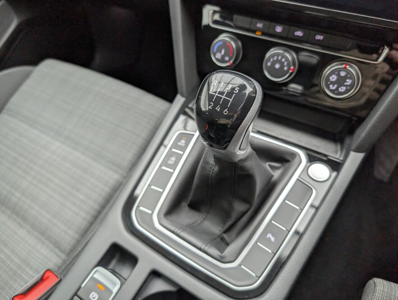 Used Volkswagen Passat 2022 for sale - 76537667: Photo 16