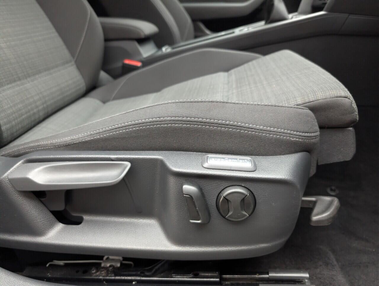 Used Volkswagen Passat 2022 for sale - 76537667: Photo 23