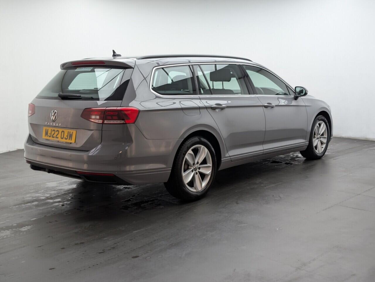 Used Volkswagen Passat 2022 for sale - 76537667: Photo 8