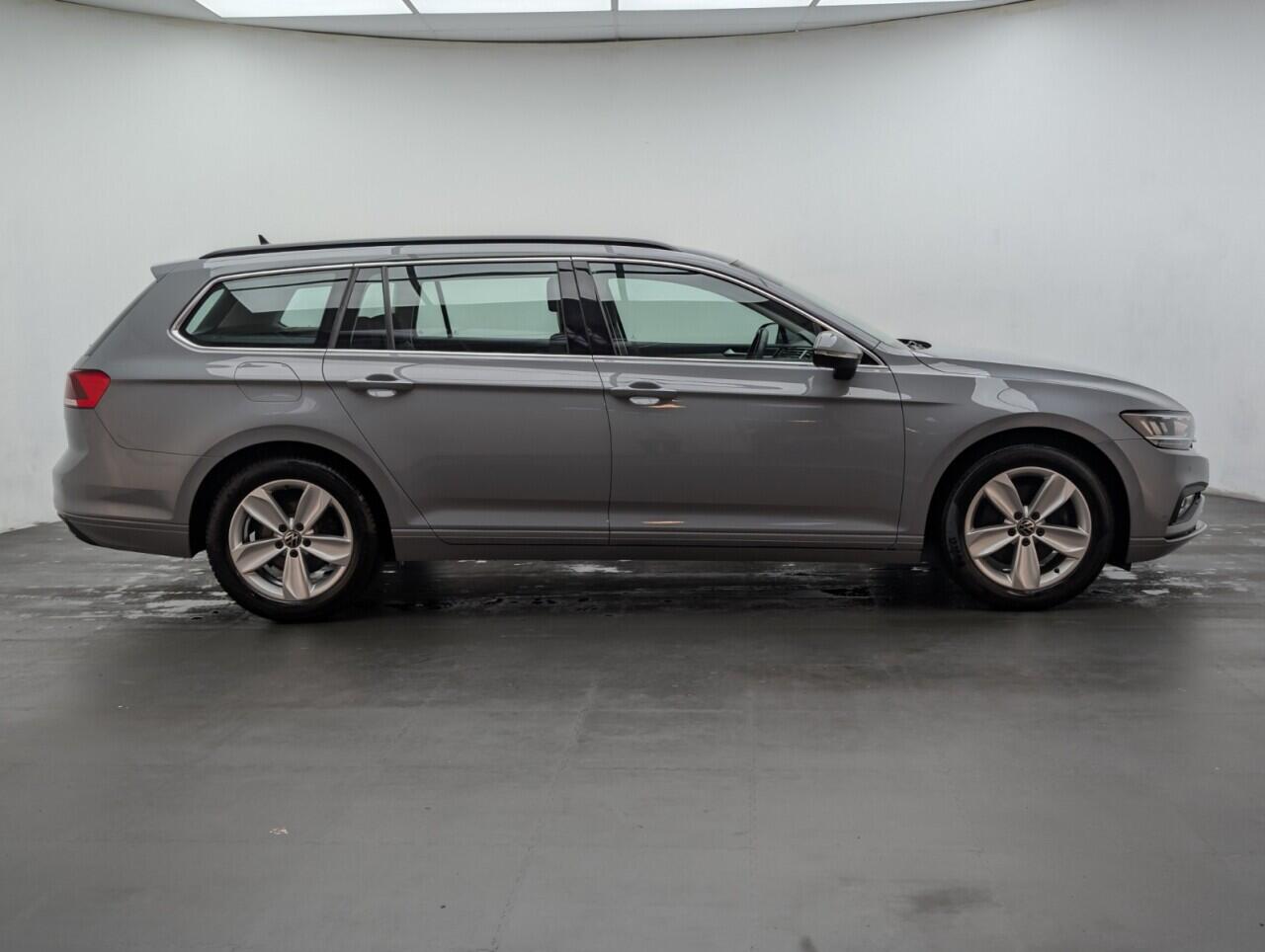 Used Volkswagen Passat 2022 for sale - 76537667: Photo 9