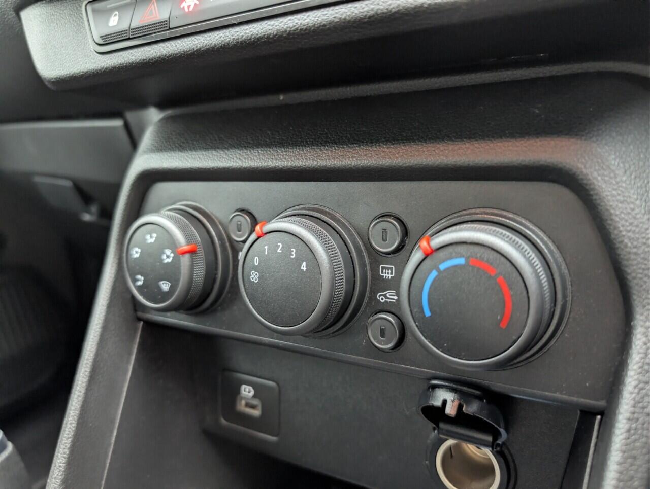 Used Dacia Sandero 2021 for sale - 77091471: Photo 16