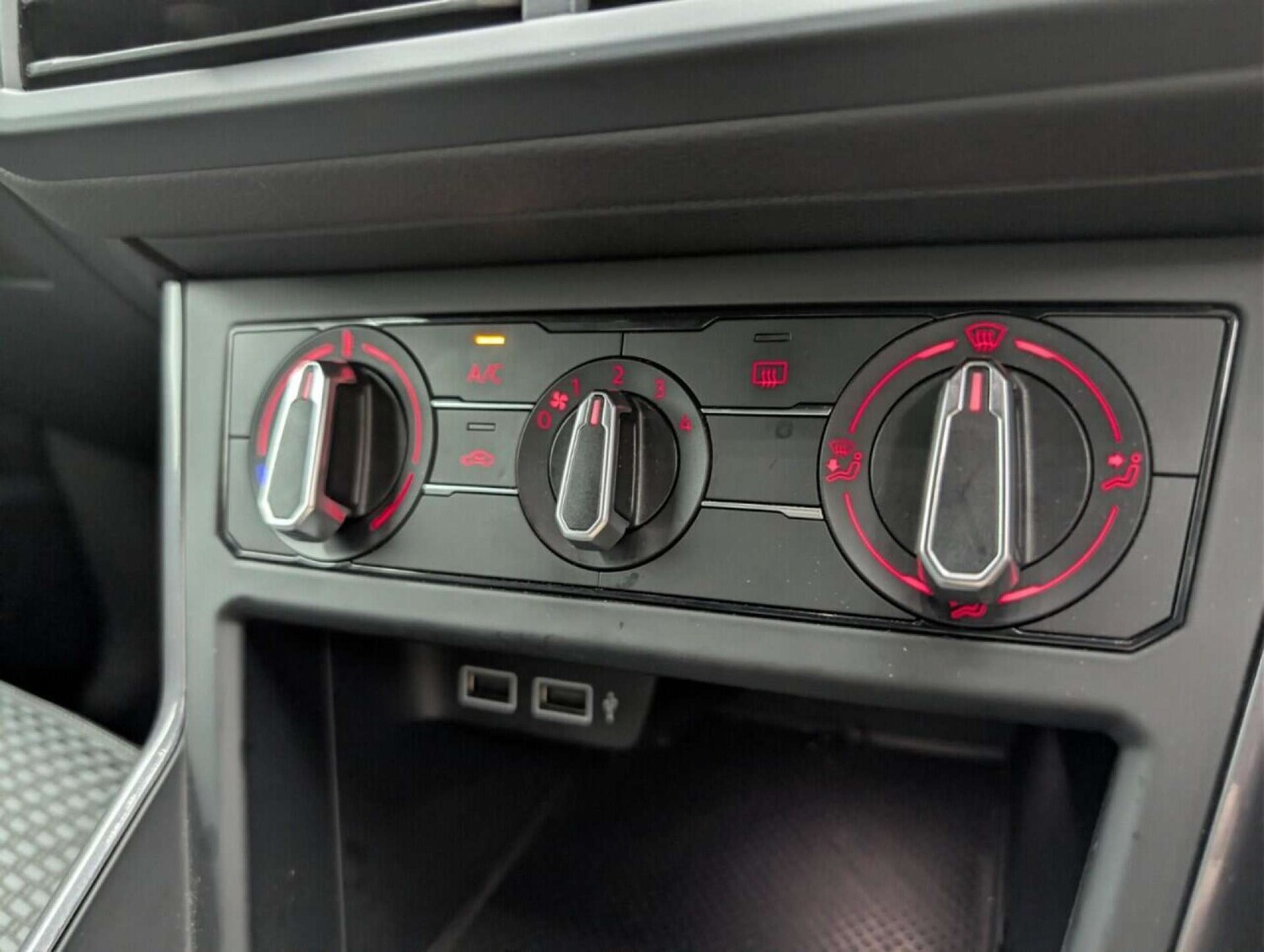 Used Volkswagen Polo 2019 for sale - 77714499: Photo 15