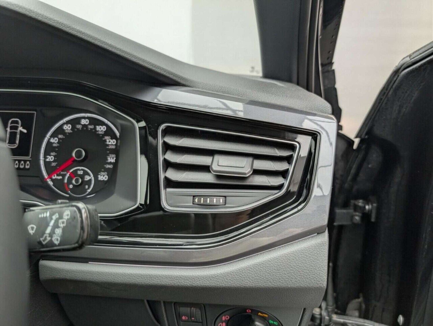 Used Volkswagen Polo 2019 for sale - 77714499: Photo 18