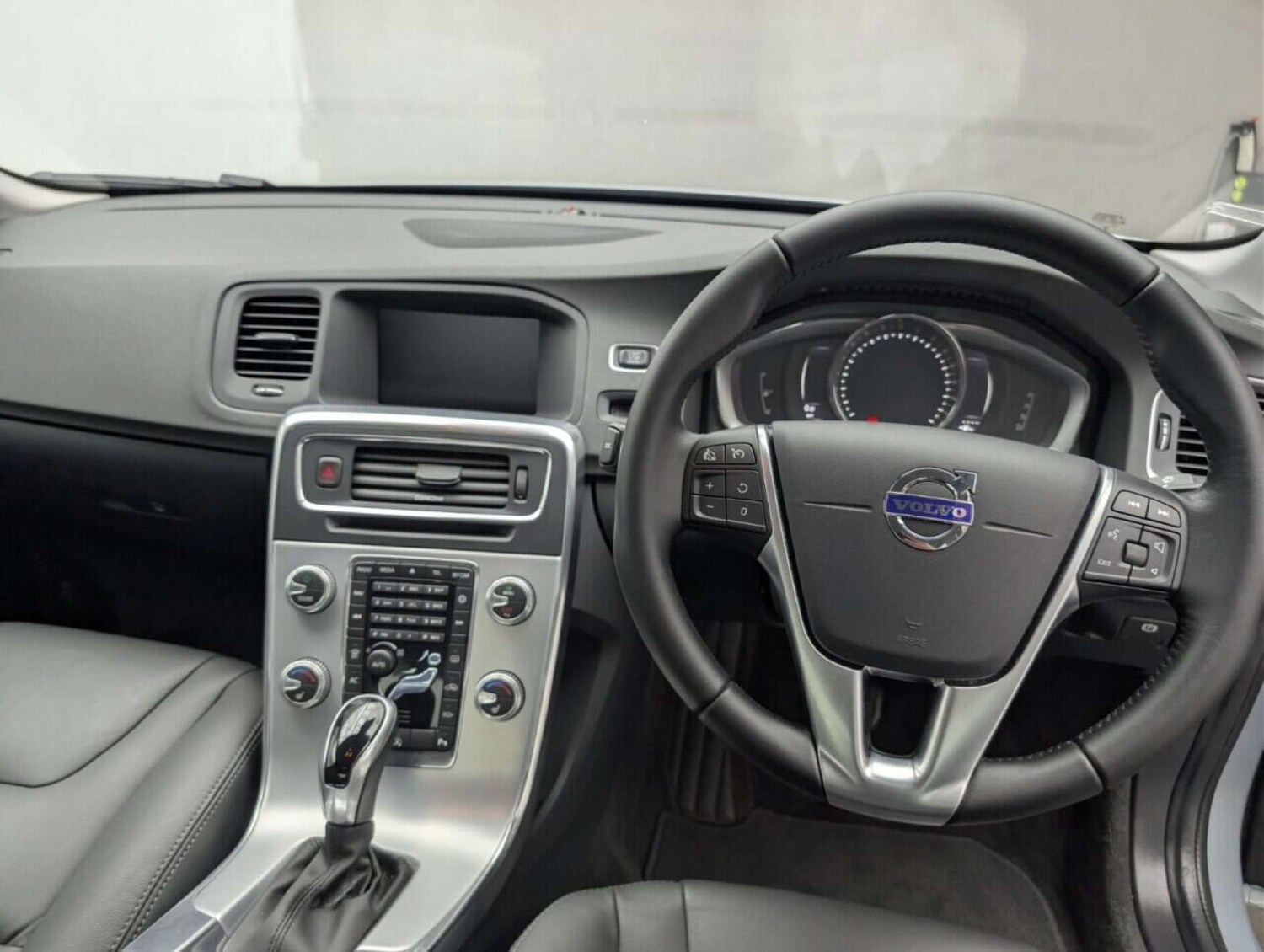 Used Volvo S60 2017 for sale - 77713235: Photo 23