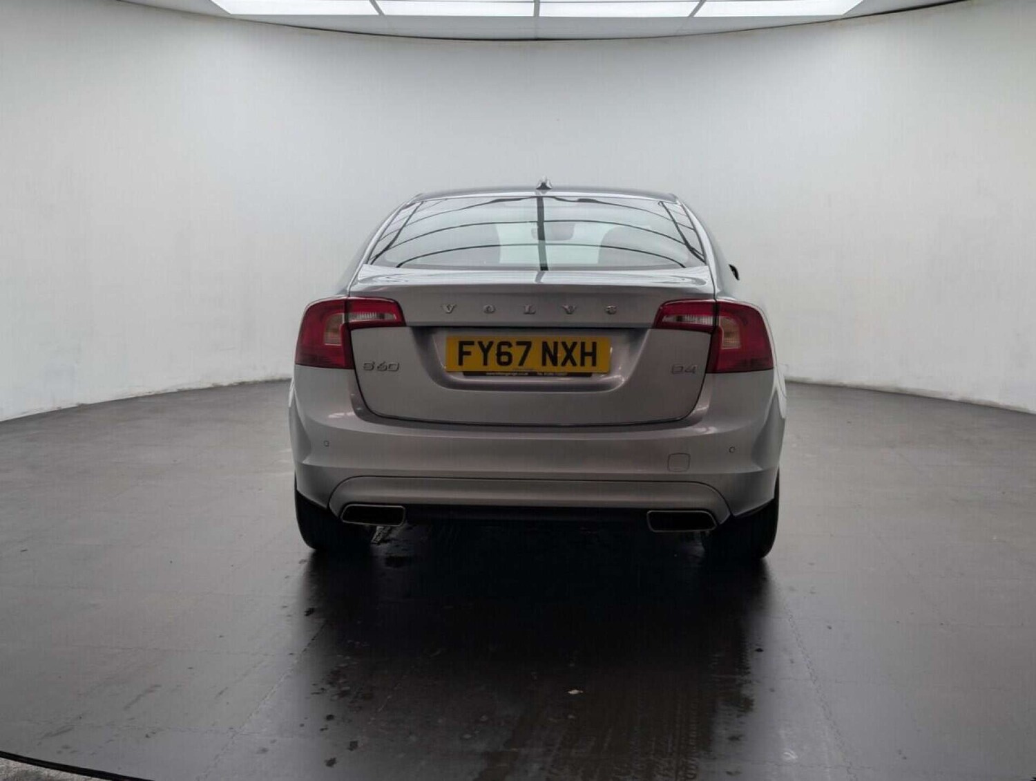 Used Volvo S60 2017 for sale - 77713235: Photo 7