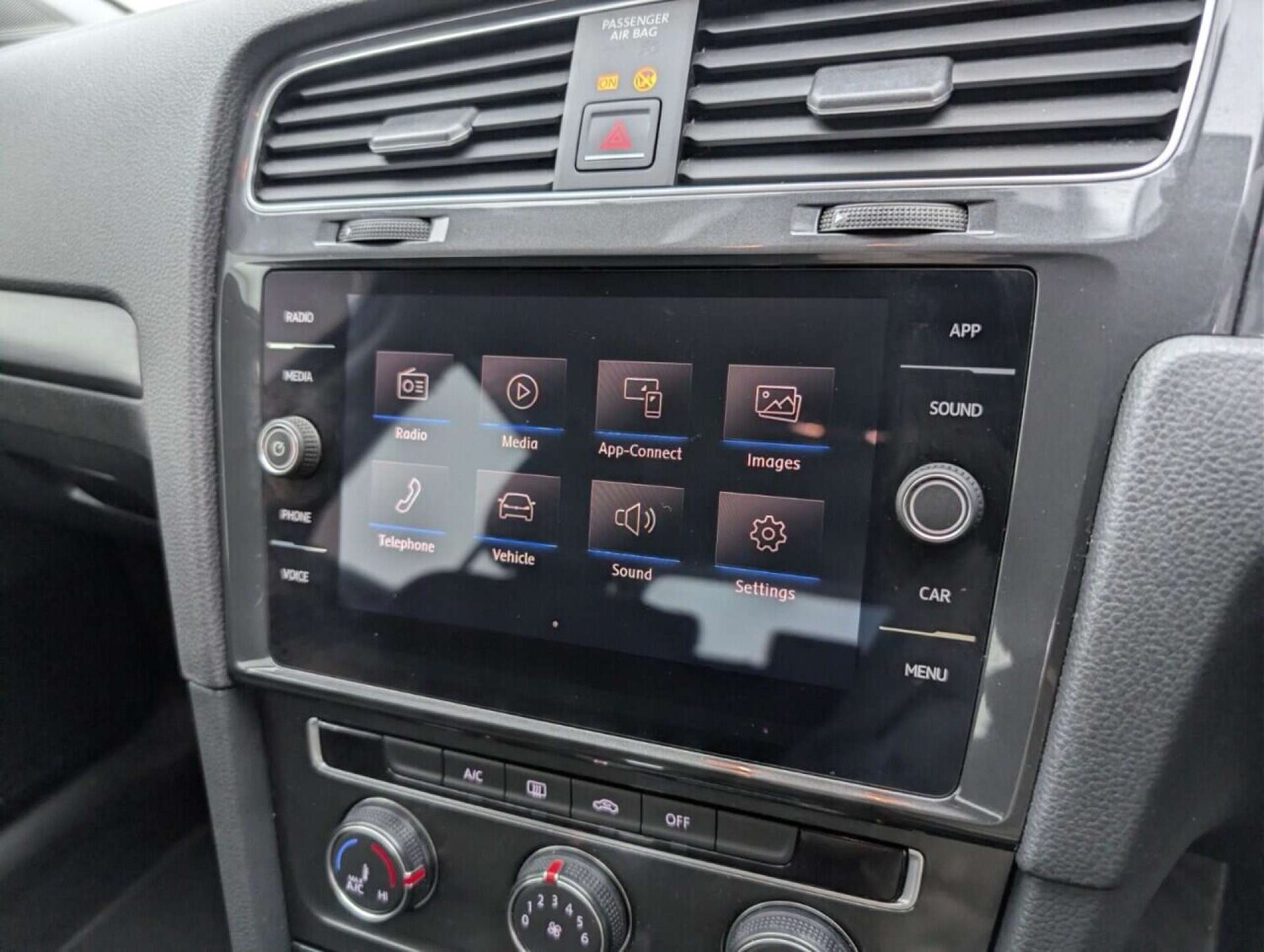 Used Volkswagen Golf 2018 for sale - 77714327: Photo 14