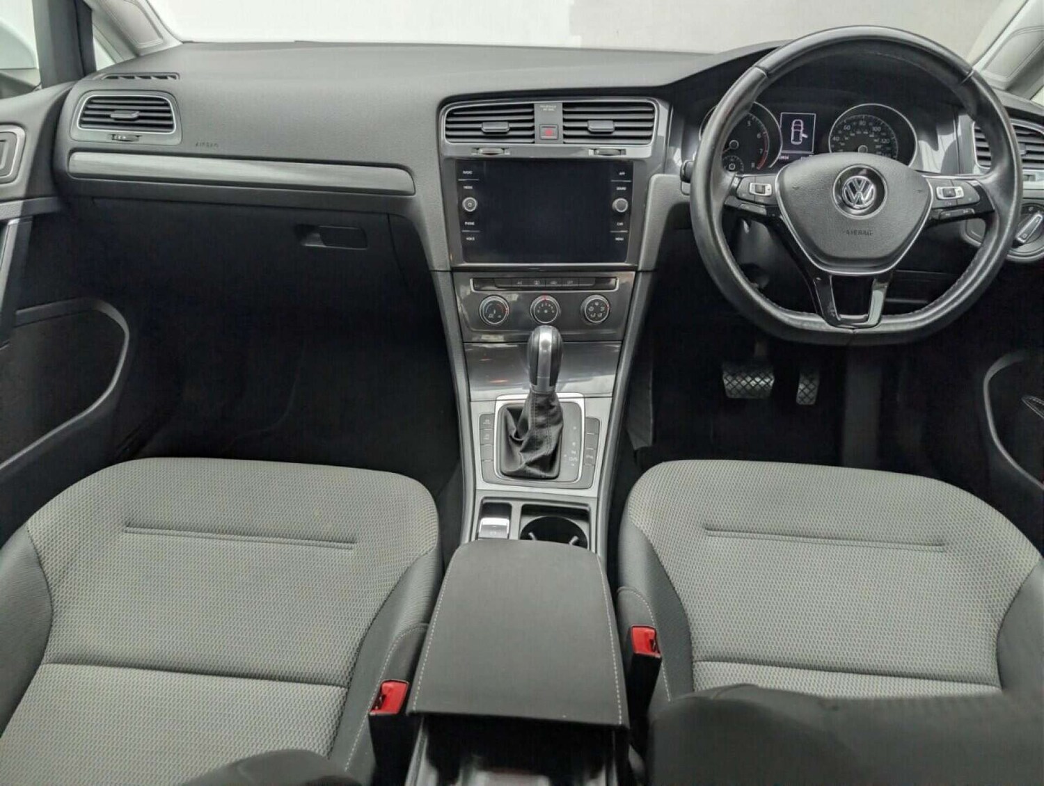 Used Volkswagen Golf 2018 for sale - 77714327: Photo 21