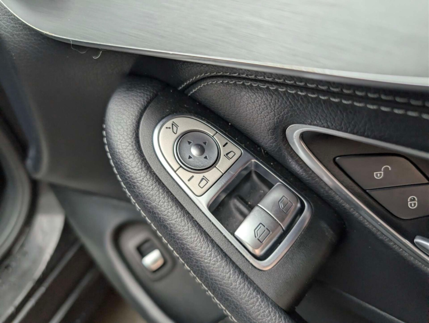 Used Mercedes-Benz C Class 2017 for sale - 78068066: Photo 26