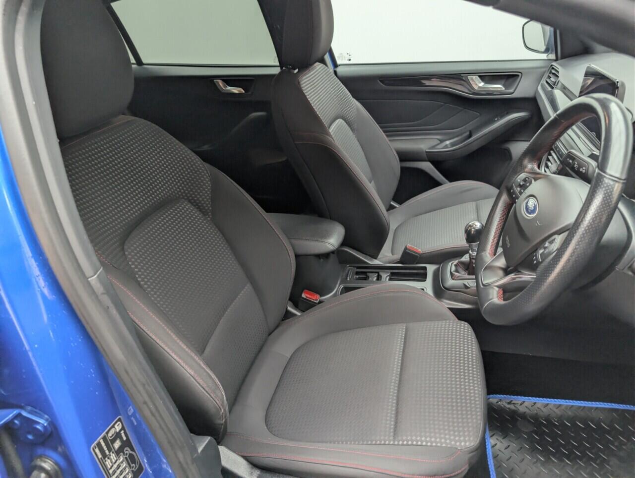 Used Ford Focus 2020 for sale - 76644850: Photo 12