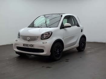 Used smart fortwo 2017 for sale - 79638461: Photo