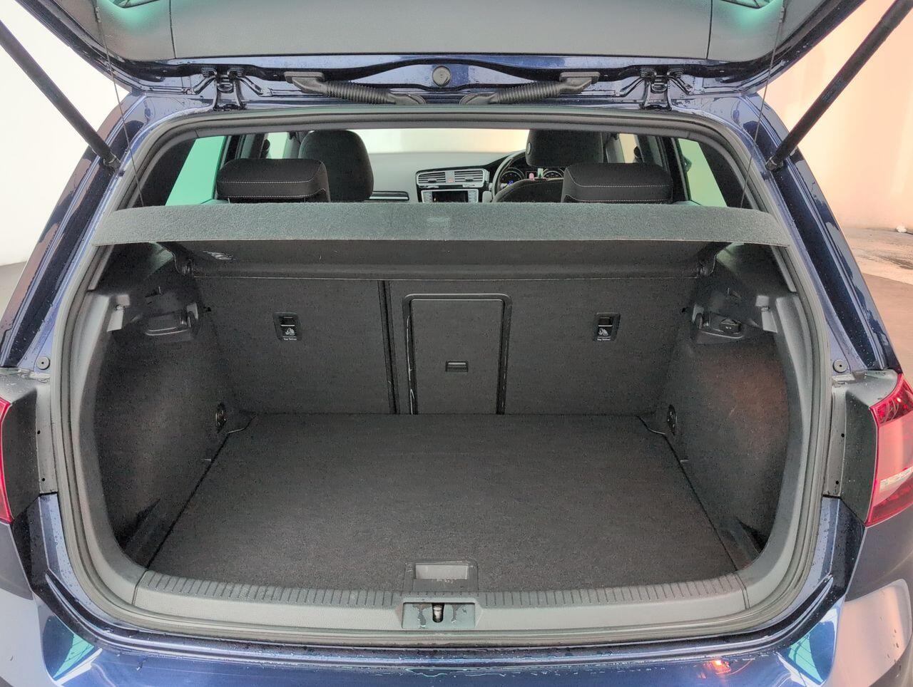 Used Volkswagen Golf 2015 for sale - 76423216: Photo 26