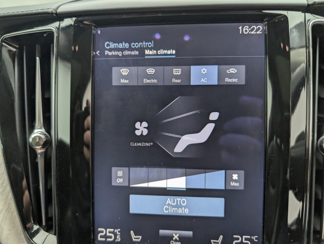 Used Volvo XC60 2017 for sale - 77040206: Photo 16