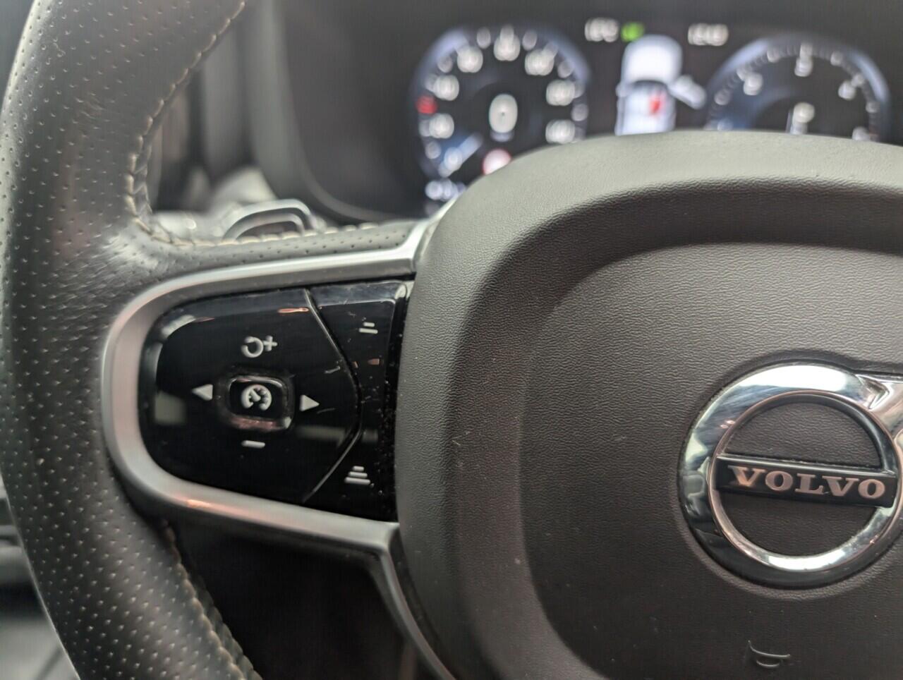 Used Volvo XC60 2019 for sale - 76422876: Photo 18