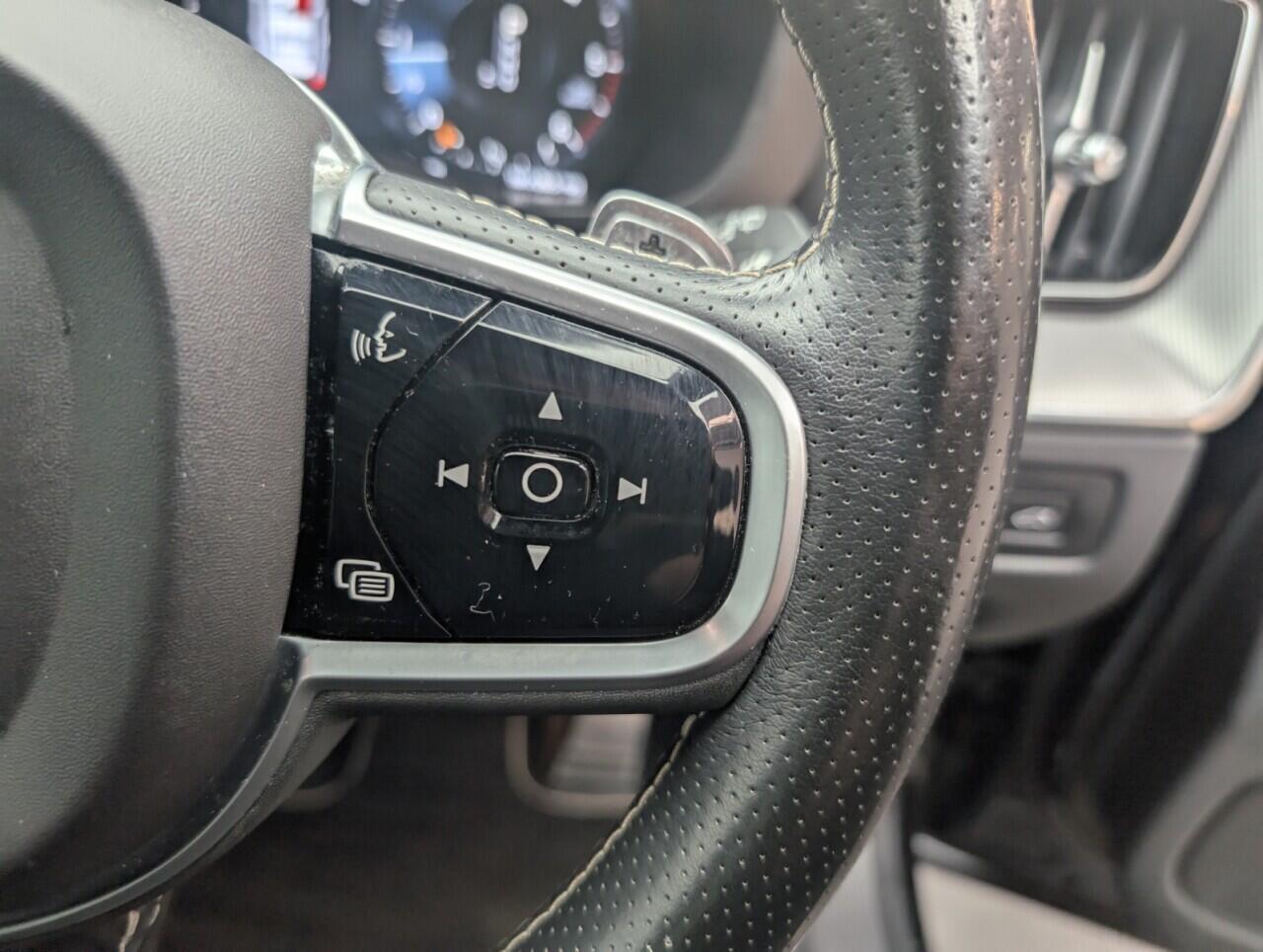 Used Volvo XC60 2019 for sale - 76422876: Photo 19