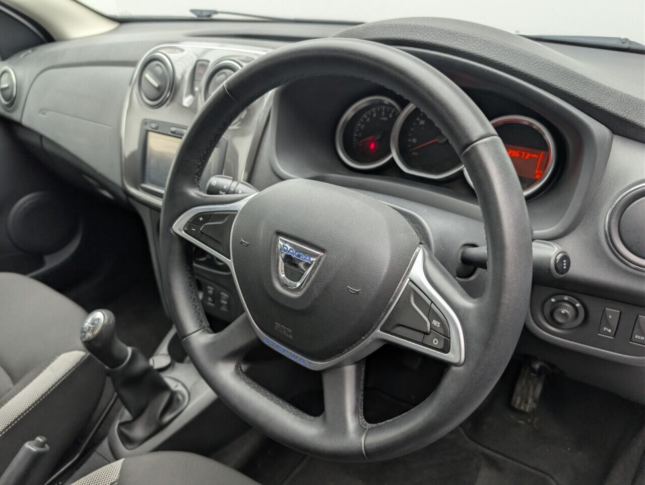 Used Dacia Sandero Stepway 2017 for sale - 77074537: Photo 23