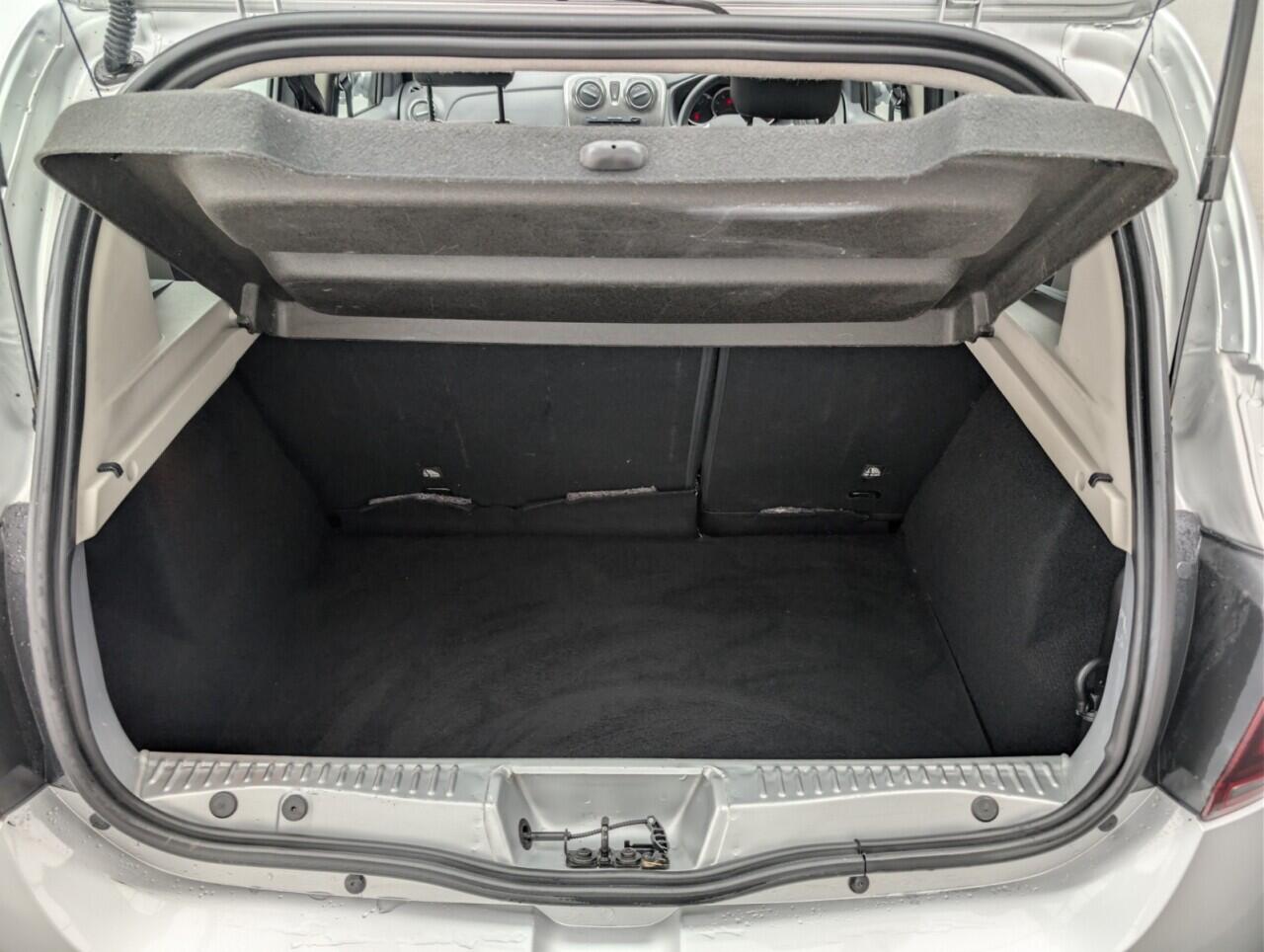 Used Dacia Sandero Stepway 2017 for sale - 77074537: Photo 27