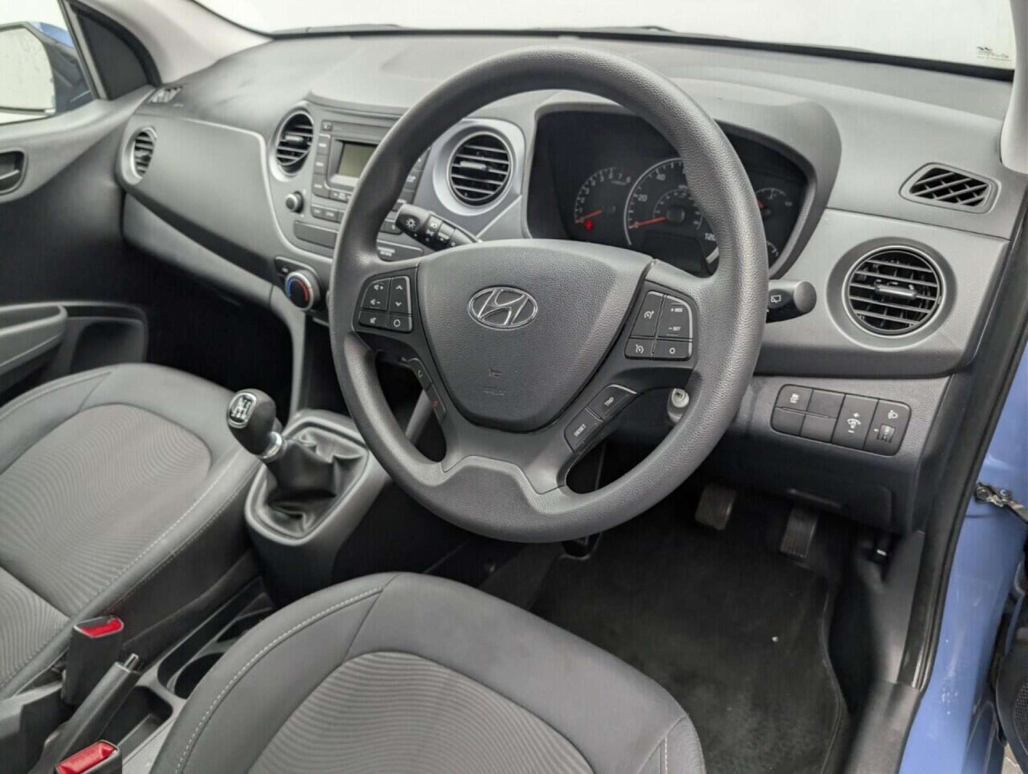 Used Hyundai i10 2017 for sale - 77714139: Photo 10