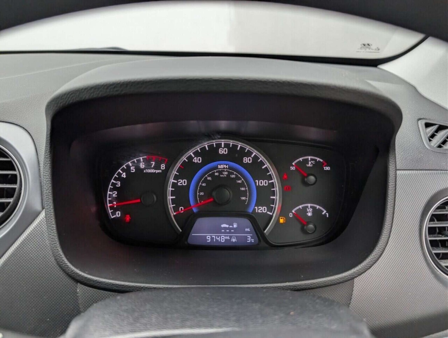 Used Hyundai i10 2017 for sale - 77714139: Photo 15