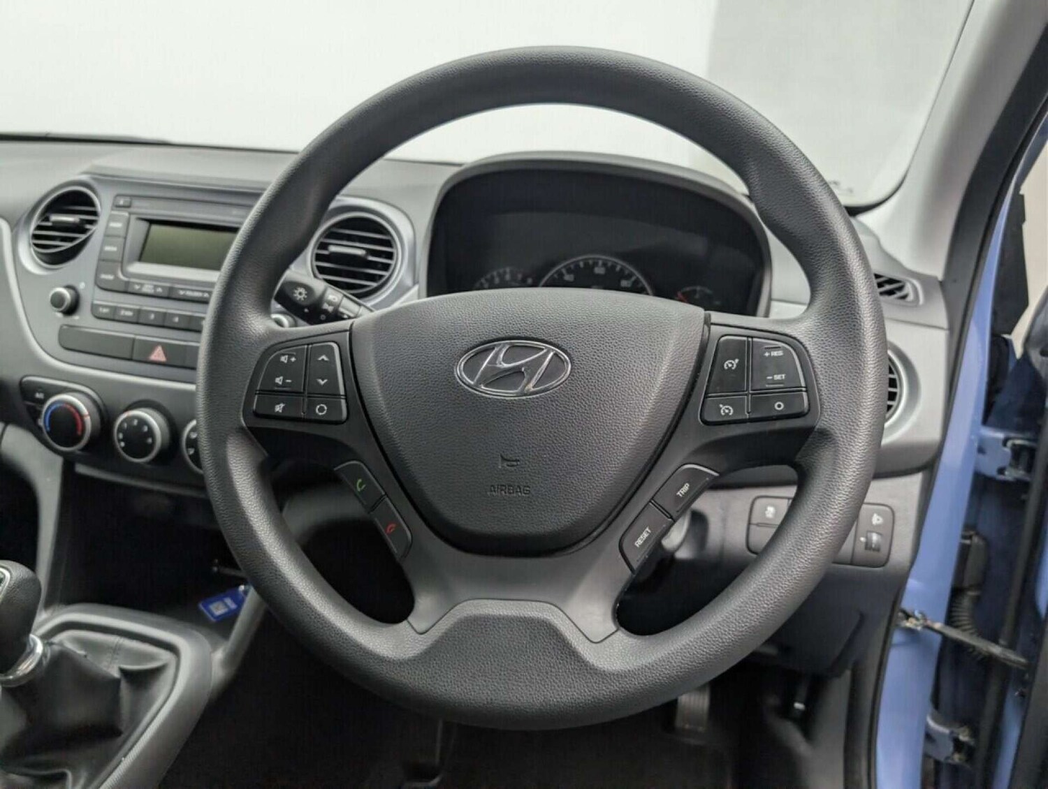 Used Hyundai i10 2017 for sale - 77714139: Photo 18
