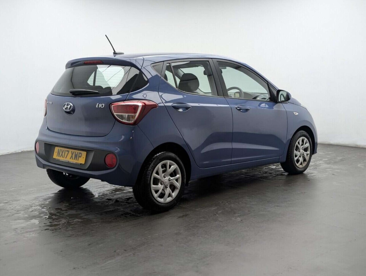 Used Hyundai i10 2017 for sale - 77714139: Photo 8