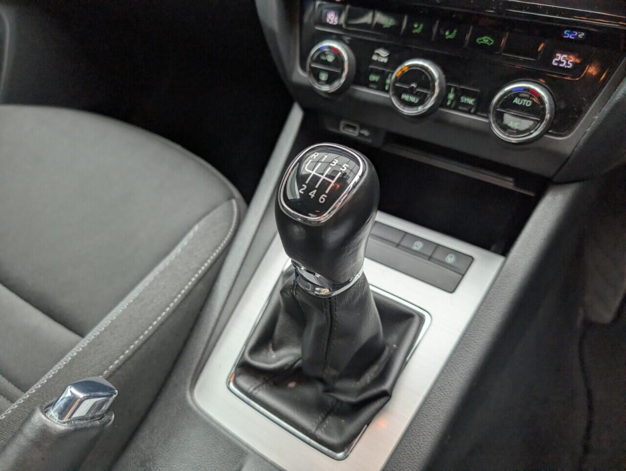 Used Skoda Octavia 2019 for sale - 77040815: Photo 17