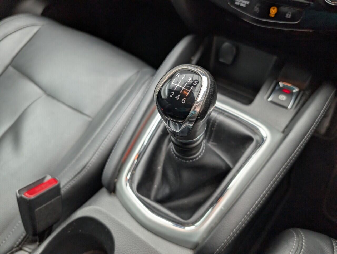 Used Nissan Qashqai 2016 for sale - 76644915: Photo 17