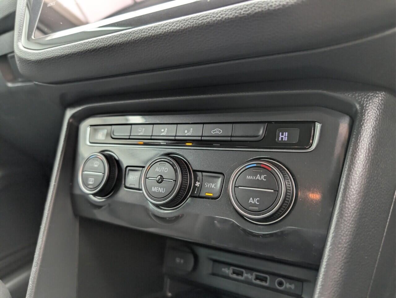 Used Volkswagen Tiguan 2019 for sale - 77320855: Photo 16