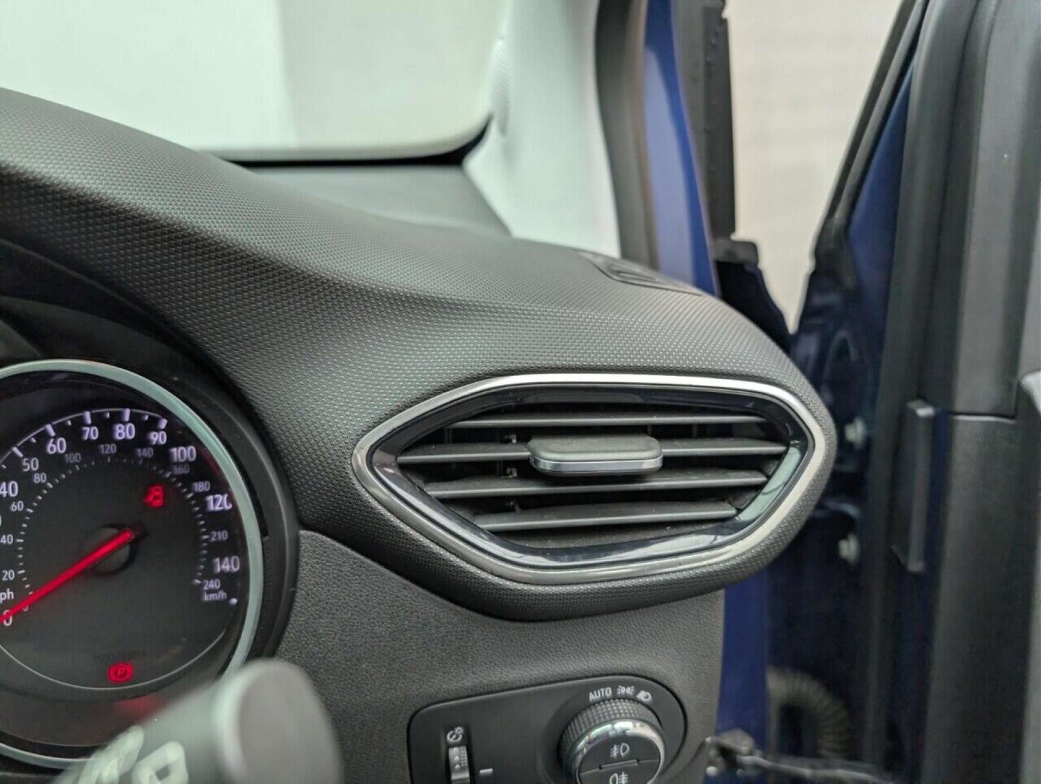 Used Vauxhall Crossland 2021 for sale - 77714461: Photo 18